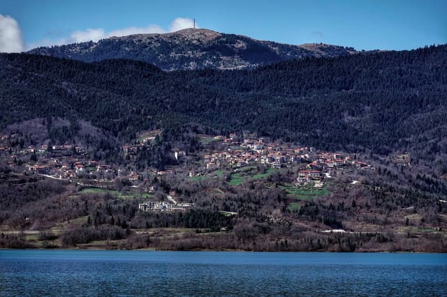 Neochori, Lake Plastiras